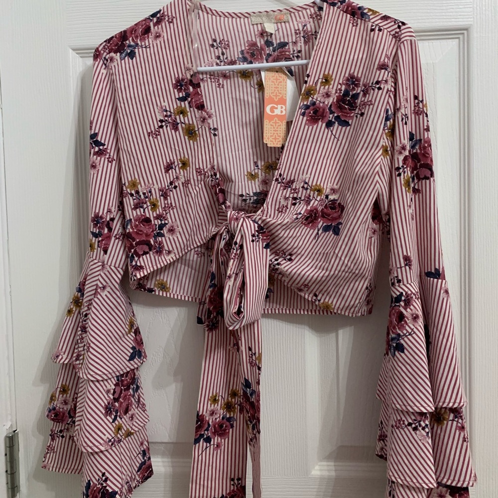 Brand new crop top tie shirt
